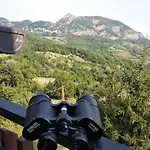 Lejlighed La Corte Dei Petrani Mansarda In Val Borbera *
