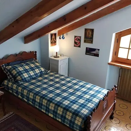 Apartament La Corte Dei Petrani Mansarda In Val Borbera *