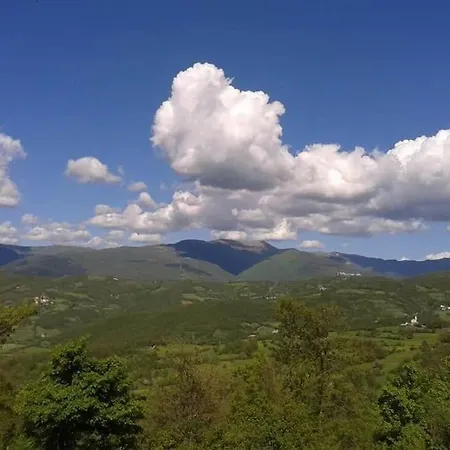 La Corte Dei Petrani Mansarda In Val Borbera 公寓