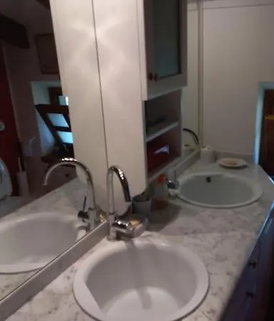 La Corte Dei Petrani Mansarda In Val Borbera Appartement *