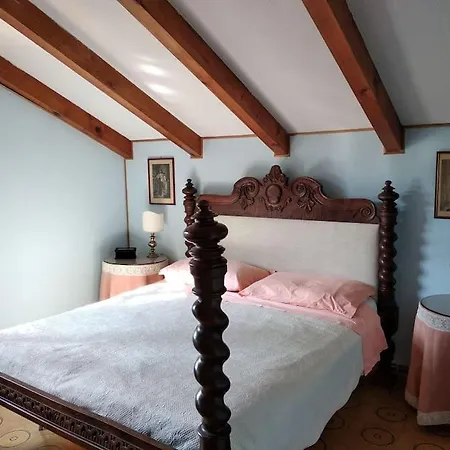 Apartament La Corte Dei Petrani Mansarda In Val Borbera *