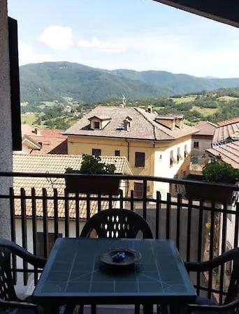 La Corte Dei Petrani Mansarda In Val Borbera *