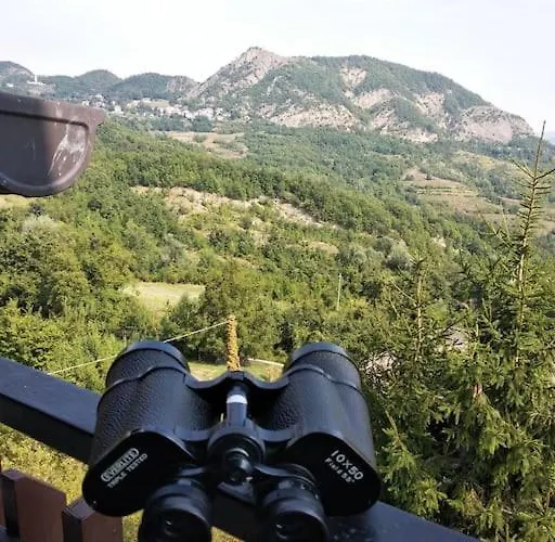 Lägenhet La Corte Dei Petrani Mansarda In Val Borbera *