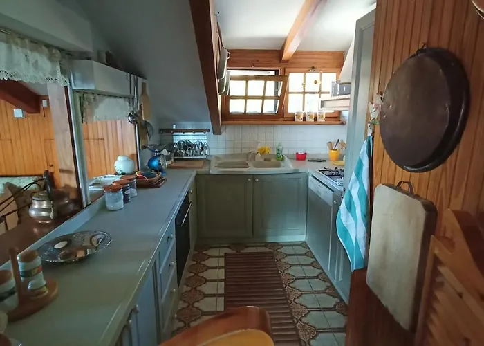 La Corte Dei Petrani Mansarda In Val Borbera Lägenhet Roccaforte Ligure